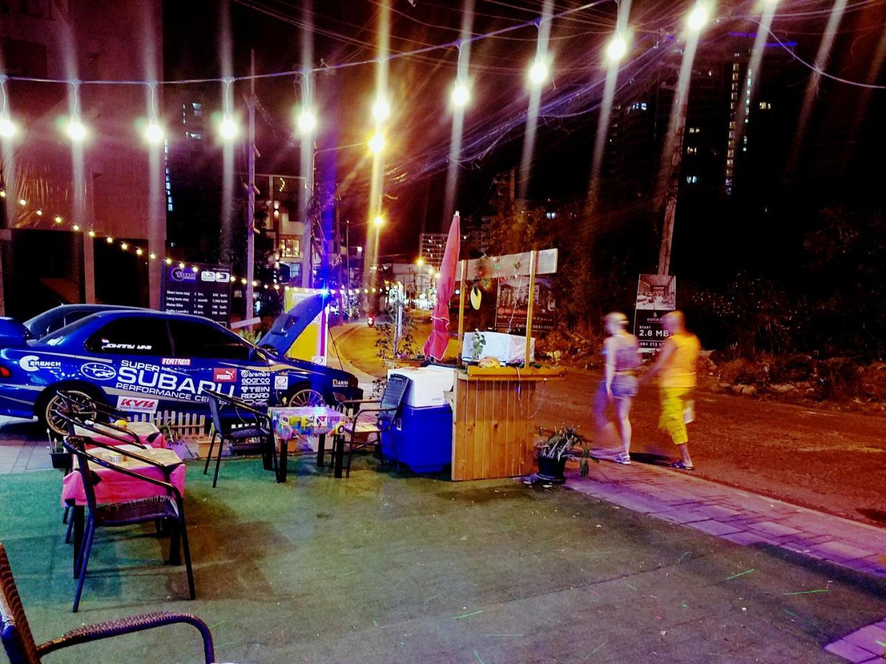 French Connection Hotel Pattaya Extérieur photo