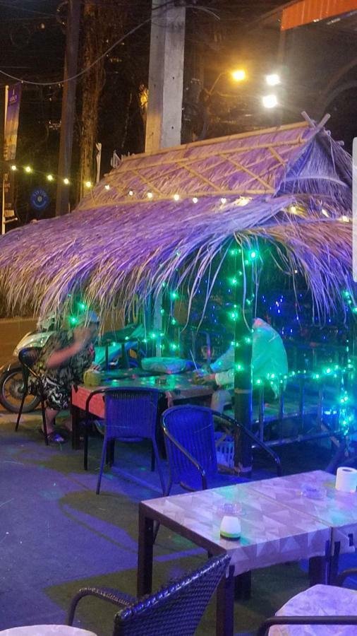 French Connection Hotel Pattaya Extérieur photo