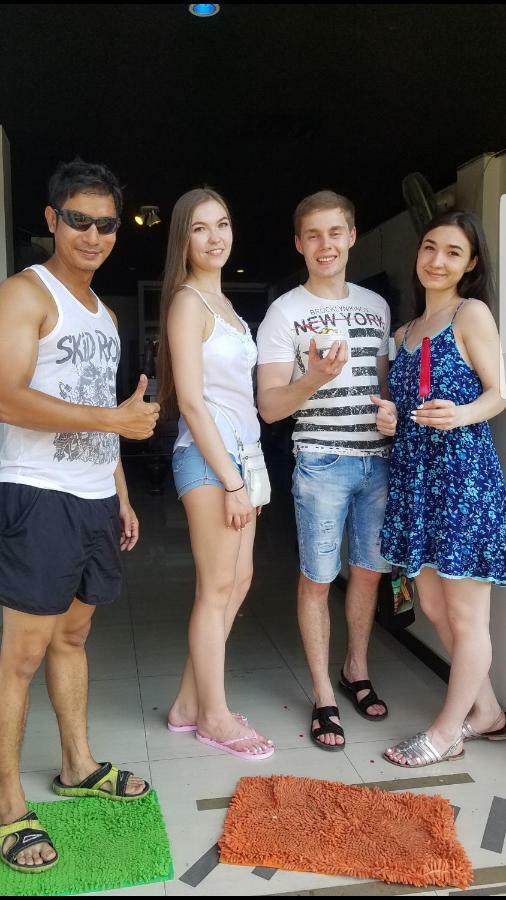 French Connection Hotel Pattaya Extérieur photo